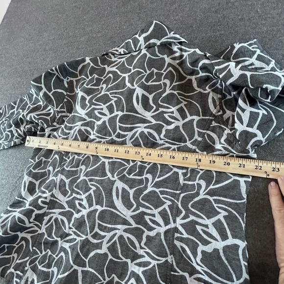 Additions By Chico's Gray & White Abstract Print Lightweight Jacket Sz 2 ; 12; L - Picture 10 of 16
